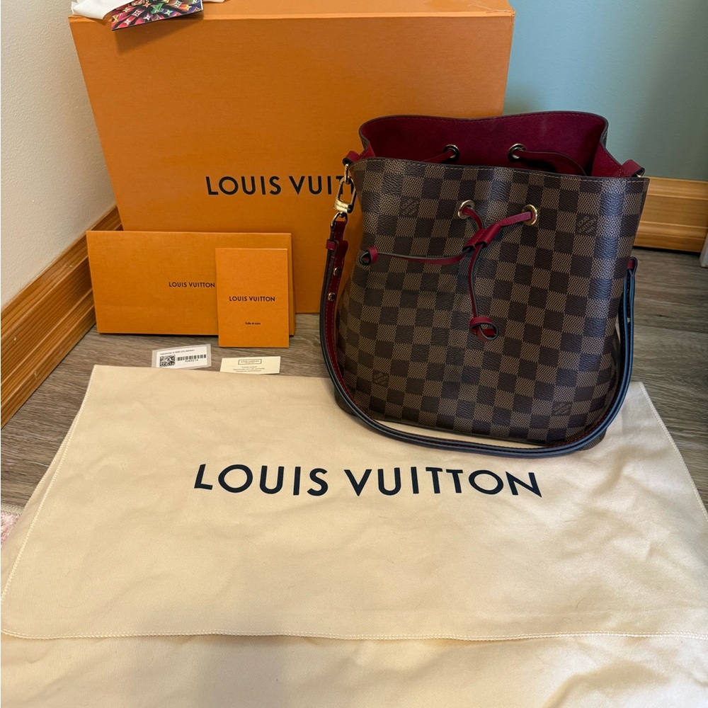 Louis Vuitton NeoNoe